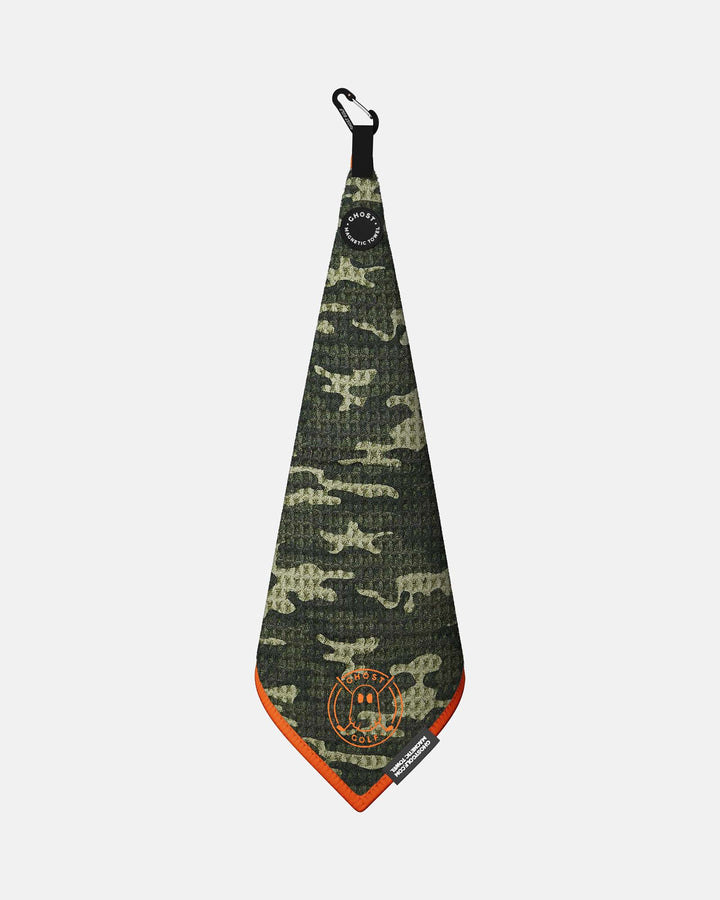 Greenside Towel: Magnet Patch and Carabiner: Color Forest Camo