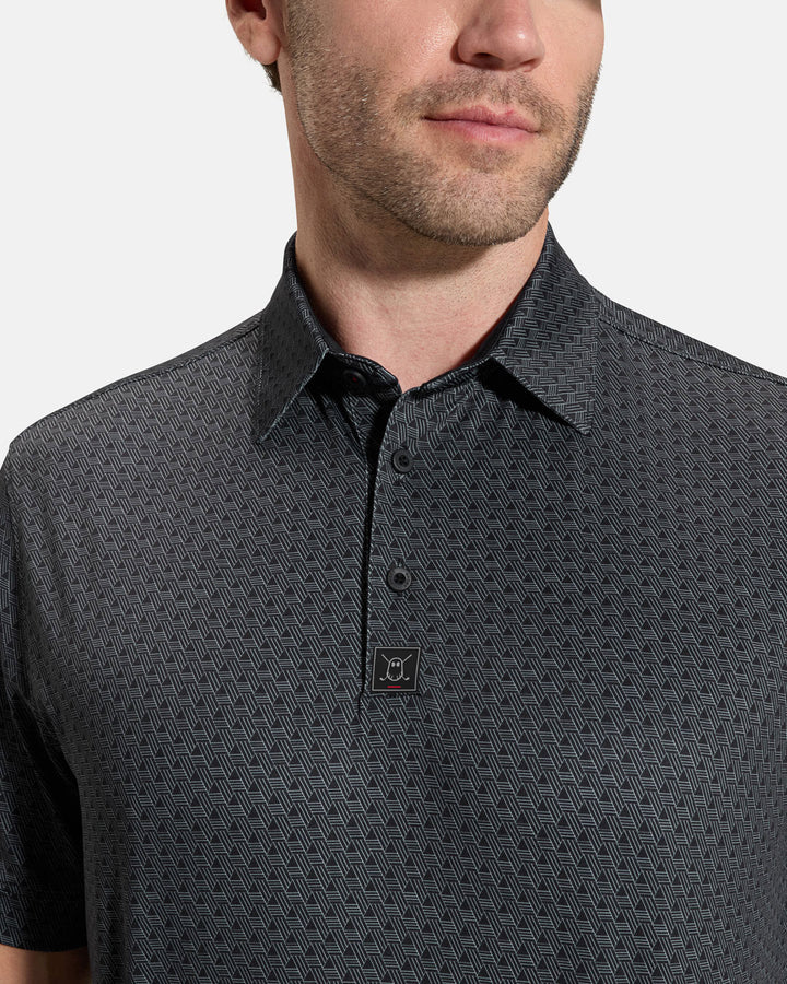 Decomaze-Polo-Closeup